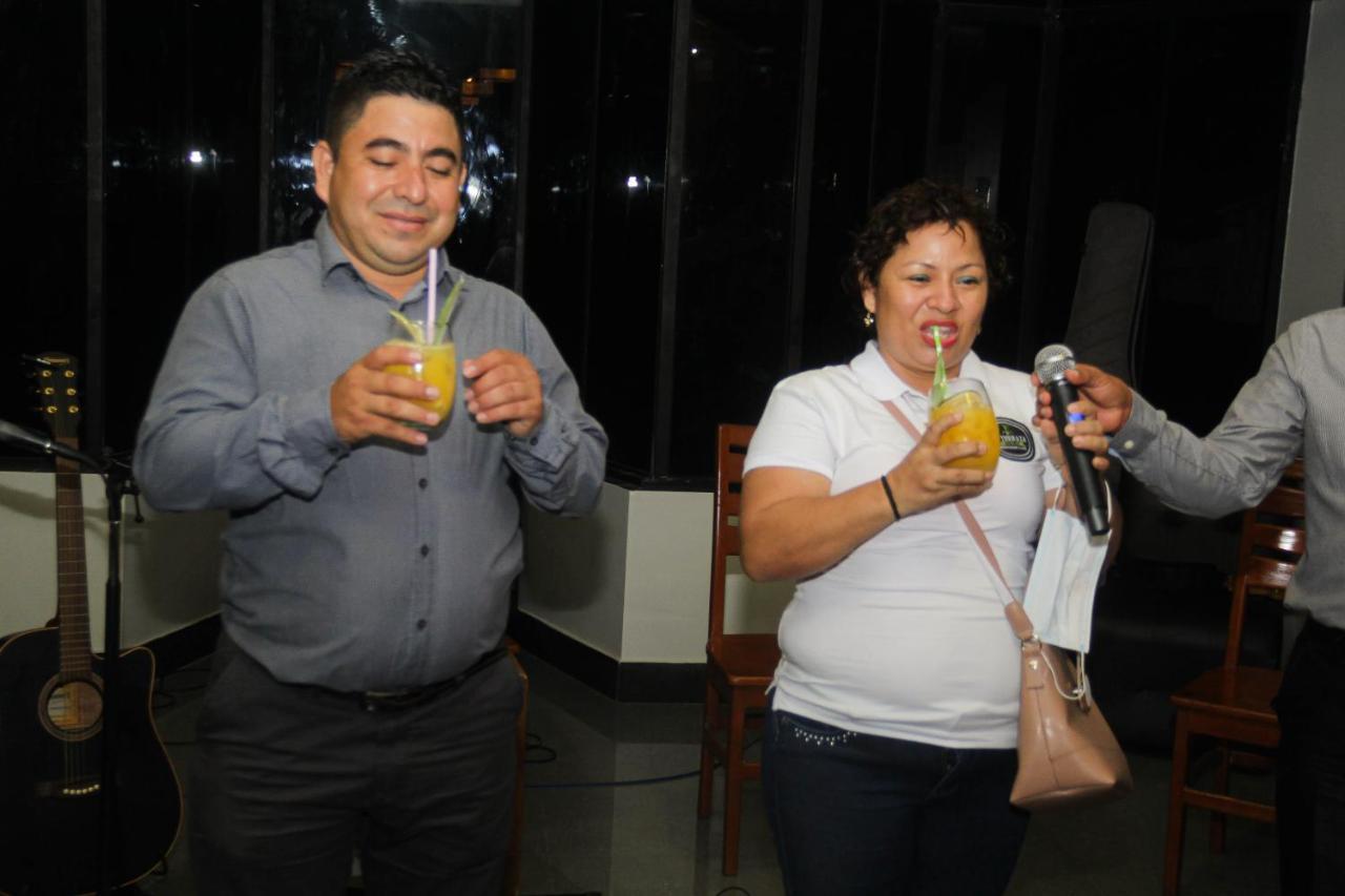 Hostal Puerto Terraza Yurimaguas Kültér fotó
